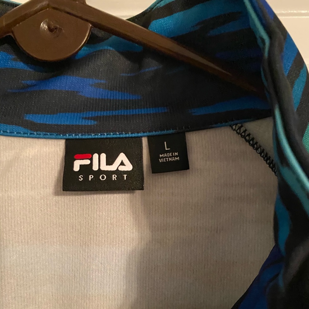 Quarter zip - Picture 2 of 3